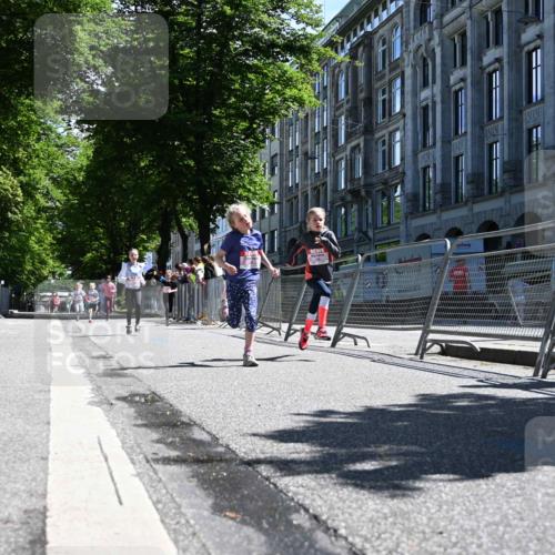 14.06.2026 - REWE Women's Run J. Mangold http://msf.ph/oto/9765619 14.06.2026 11:36:39 Ziel 136, 168, 193, 235, 251, 354, 359, 363 meine-sportfotos.de