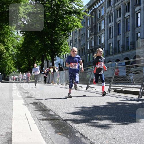 14.06.2026 - REWE Women's Run J. Mangold http://msf.ph/oto/9765625 14.06.2026 11:36:40 Ziel 136, 149, 168, 193, 235, 251, 313, 354, 359, 363 meine-sportfotos.de