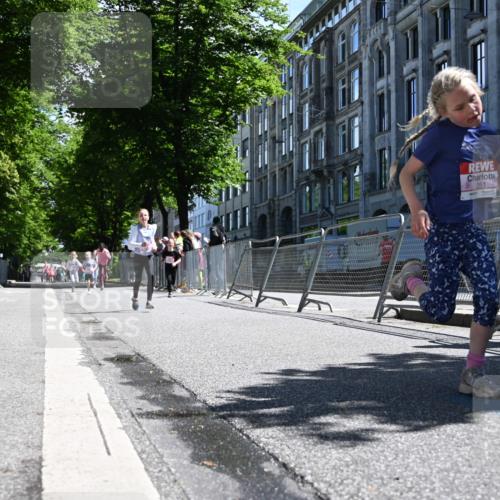 14.06.2026 - REWE Women's Run J. Mangold http://msf.ph/oto/9765639 14.06.2026 11:36:40 Ziel 136, 149, 168, 193, 235, 251, 313, 354, 359, 363 meine-sportfotos.de