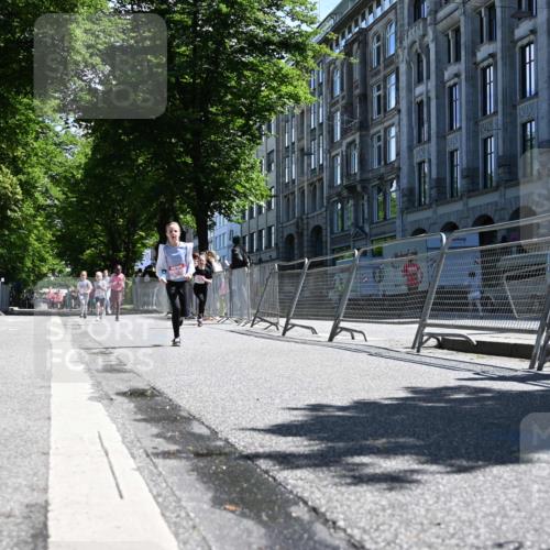 14.06.2026 - REWE Women's Run J. Mangold http://msf.ph/oto/9765647 14.06.2026 11:36:41 Ziel 116, 136, 149, 168, 235, 251, 313, 354, 359, 363 meine-sportfotos.de