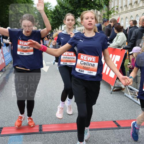 14.06.2026 - REWE Women's Run Strokosch-Dieckow http://msf.ph/oto/9765664 14.06.2026 11:02:09 Ziel 5092, 5121, 5141, 5160, 5170, 5194, 5343, 5398, 5410, 5456, 5518, 5520, 5546, 5586, 5607, 5609, 5610, 5641, 5659, 5853, 5865, 5917, 5992 meine-sportfotos.de