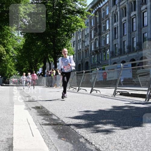 14.06.2026 - REWE Women's Run J. Mangold http://msf.ph/oto/9765666 14.06.2026 11:36:42 Ziel 116, 136, 149, 168, 235, 251, 313, 359, 363 meine-sportfotos.de