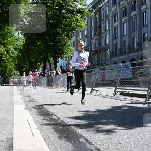 14.06.2026 - REWE Women's Run J. Mangold http://msf.ph/oto/9765673 14.06.2026 11:36:42 Ziel 116, 136, 149, 168, 235, 251, 313, 359, 363 meine-sportfotos.de