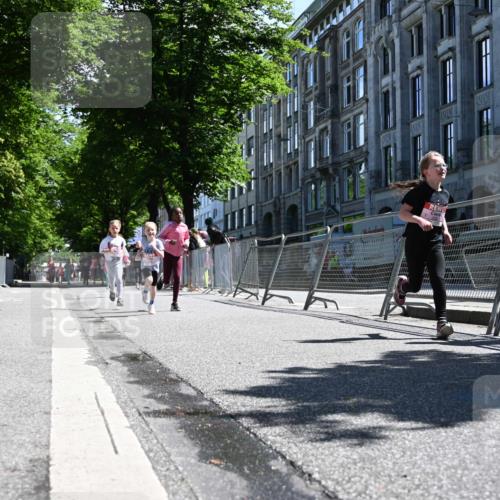 14.06.2026 - REWE Women's Run J. Mangold http://msf.ph/oto/9765696 14.06.2026 11:36:44 Ziel 116, 136, 149, 235, 251, 277, 313, 355, 363 meine-sportfotos.de