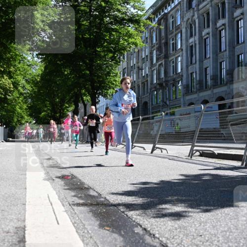 14.06.2026 - REWE Women's Run J. Mangold http://msf.ph/oto/9765757 14.06.2026 11:36:49 Ziel 108, 116, 149, 174, 178, 183, 232, 235, 277, 278, 313, 352, 355 meine-sportfotos.de