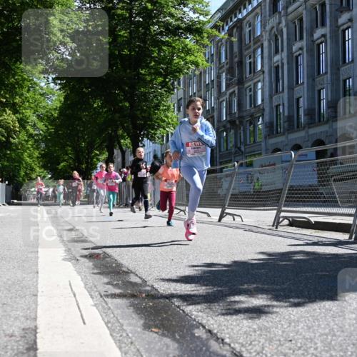 14.06.2026 - REWE Women's Run J. Mangold http://msf.ph/oto/9765763 14.06.2026 11:36:49 Ziel 108, 116, 149, 174, 178, 183, 232, 235, 277, 278, 313, 352, 355 meine-sportfotos.de