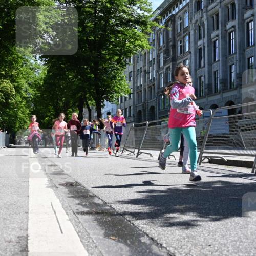 14.06.2026 - REWE Women's Run J. Mangold http://msf.ph/oto/9765820 14.06.2026 11:36:52 Ziel 108, 123, 126, 142, 174, 175, 178, 183, 232, 262, 265, 266, 277, 278, 352, 355 meine-sportfotos.de