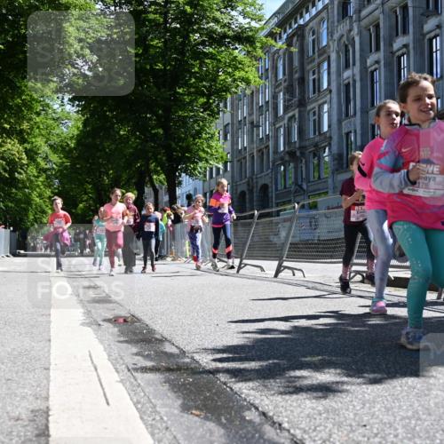 14.06.2026 - REWE Women's Run J. Mangold http://msf.ph/oto/9765828 14.06.2026 11:36:53 Ziel 108, 123, 126, 142, 174, 175, 178, 183, 232, 262, 265, 266, 277, 278, 352, 355 meine-sportfotos.de