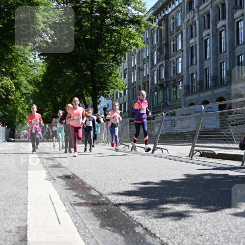14.06.2026 - REWE Women's Run J. Mangold http://msf.ph/oto/9765838 14.06.2026 11:36:53 Ziel 108, 123, 126, 142, 174, 175, 178, 183, 232, 262, 265, 266, 277, 278, 352, 355 meine-sportfotos.de