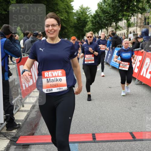 14.06.2026 - REWE Women's Run Strokosch-Dieckow http://msf.ph/oto/9765924 14.06.2026 11:02:00 Ziel 5022, 5052, 5053, 5056, 5059, 5092, 5112, 5141, 5160, 5213, 5241, 5330, 5360, 5520, 5586, 5641, 5659, 5720, 5721, 5776, 5917, 5921, 6015, 6045 meine-sportfotos.de