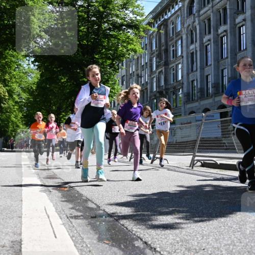 14.06.2026 - REWE Women's Run J. Mangold http://msf.ph/oto/9765984 14.06.2026 11:37:04 Ziel 102, 107, 124, 135, 140, 167, 180, 207, 245, 258, 259, 275, 302, 314, 315, 324, 341, 350 meine-sportfotos.de