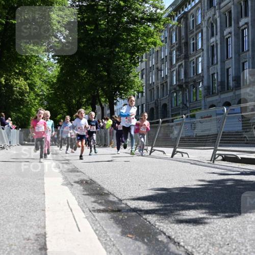 14.06.2026 - REWE Women's Run J. Mangold http://msf.ph/oto/9766071 14.06.2026 11:37:15 Ziel 101, 104, 111, 112, 131, 132, 141, 164, 165, 172, 173, 176, 179, 248, 264, 334, 336, 339, 344, 358 meine-sportfotos.de
