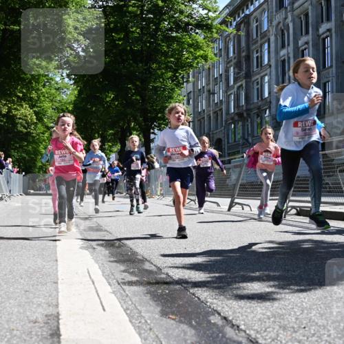 14.06.2026 - REWE Women's Run J. Mangold http://msf.ph/oto/9766093 14.06.2026 11:37:16 Ziel 101, 111, 112, 131, 132, 141, 164, 165, 172, 173, 176, 179, 234, 248, 264, 323, 334, 336, 339, 344, 351 meine-sportfotos.de