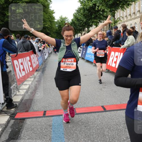 14.06.2026 - REWE Women's Run Strokosch-Dieckow http://msf.ph/oto/9766111 14.06.2026 11:01:48 Ziel 5046, 5110, 5196, 5234, 5445, 5656, 5907, 6008, 6066 meine-sportfotos.de
