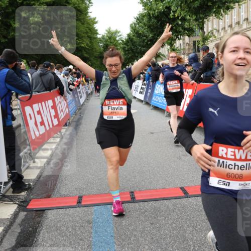 14.06.2026 - REWE Women's Run Strokosch-Dieckow http://msf.ph/oto/9766124 14.06.2026 11:01:48 Ziel 5046, 5110, 5196, 5234, 5445, 5656, 5907, 6008, 6066 meine-sportfotos.de