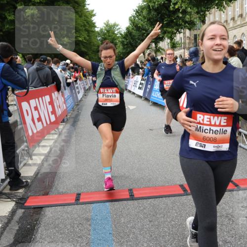 14.06.2026 - REWE Women's Run Strokosch-Dieckow http://msf.ph/oto/9766138 14.06.2026 11:01:48 Ziel 5046, 5110, 5196, 5234, 5445, 5656, 5907, 6008, 6066 meine-sportfotos.de
