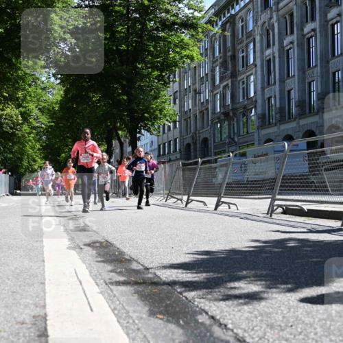 14.06.2026 - REWE Women's Run J. Mangold http://msf.ph/oto/9766140 14.06.2026 11:37:20 Ziel 101, 112, 119, 131, 141, 156, 164, 165, 172, 173, 179, 234, 248, 257, 264, 269, 292, 311, 323, 334, 339, 340, 344, 351 meine-sportfotos.de