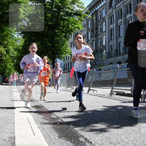 14.06.2026 - REWE Women's Run J. Mangold http://msf.ph/oto/9766183 14.06.2026 11:37:25 Ziel 119, 154, 156, 159, 206, 215, 224, 225, 234, 257, 269, 292, 311, 322, 323, 335, 340, 342, 343, 351, 361, 362 meine-sportfotos.de