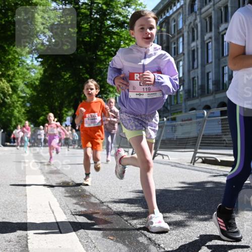 14.06.2026 - REWE Women's Run J. Mangold http://msf.ph/oto/9766191 14.06.2026 11:37:25 Ziel 119, 154, 156, 159, 206, 215, 224, 225, 234, 257, 269, 292, 311, 322, 323, 335, 340, 342, 343, 351, 361, 362 meine-sportfotos.de