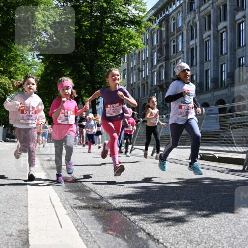 14.06.2026 - REWE Women's Run J. Mangold http://msf.ph/oto/9766238 14.06.2026 11:37:30 Ziel 120, 154, 159, 188, 206, 215, 224, 225, 233, 247, 276, 281, 289, 290, 298, 310, 311, 320, 322, 328, 335, 342, 343, 348, 357, 361, 362, 364, 365 meine-sportfotos.de