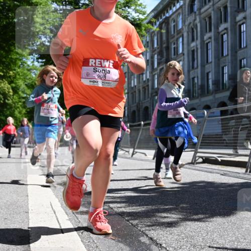 14.06.2026 - REWE Women's Run J. Mangold http://msf.ph/oto/9766293 14.06.2026 11:37:35 Ziel 114, 120, 145, 166, 188, 198, 215, 233, 247, 254, 271, 272, 276, 281, 289, 290, 298, 310, 320, 325, 326, 328, 331, 335, 348, 357, 364, 365, 369 meine-sportfotos.de