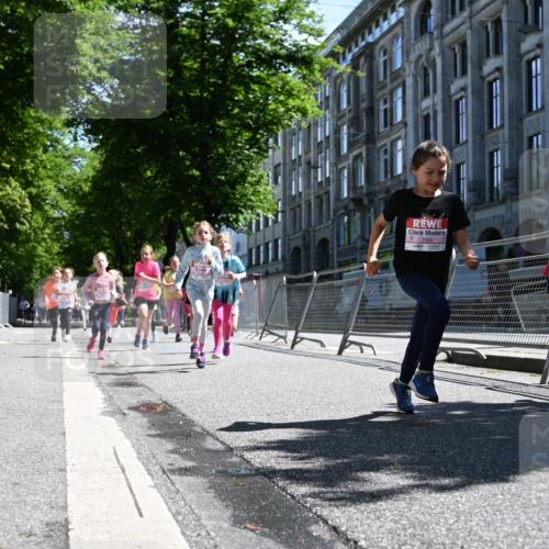 14.06.2026 - REWE Women's Run J. Mangold http://msf.ph/oto/9766348 14.06.2026 11:37:41 Ziel 105, 114, 117, 125, 127, 128, 145, 166, 194, 198, 214, 220, 241, 252, 254, 255, 267, 271, 272, 273, 319, 321, 325, 326, 331, 369 meine-sportfotos.de