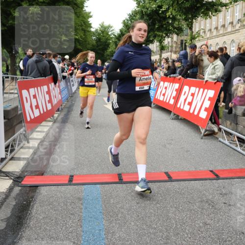 14.06.2026 - REWE Women's Run Strokosch-Dieckow http://msf.ph/oto/9766386 14.06.2026 11:01:39 Ziel 5029, 5046, 5234, 5351, 5648, 5656, 5690, 5845, 5966, 6066 meine-sportfotos.de