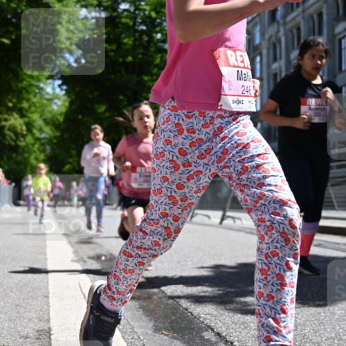14.06.2026 - REWE Women's Run J. Mangold http://msf.ph/oto/9766563 14.06.2026 11:38:01 Ziel 139, 146, 153, 190, 212, 216, 221, 238, 246, 261, 283, 300, 303, 304, 306, 327, 333 meine-sportfotos.de