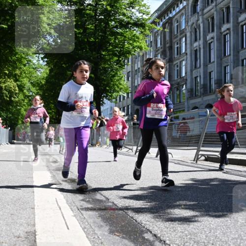 14.06.2026 - REWE Women's Run J. Mangold http://msf.ph/oto/9766652 14.06.2026 11:38:08 Ziel 139, 199, 210, 212, 240, 274, 279, 297, 300, 317, 327, 353 meine-sportfotos.de