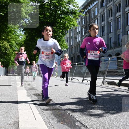 14.06.2026 - REWE Women's Run J. Mangold http://msf.ph/oto/9766655 14.06.2026 11:38:08 Ziel 139, 199, 210, 212, 240, 274, 279, 297, 300, 317, 327, 353 meine-sportfotos.de