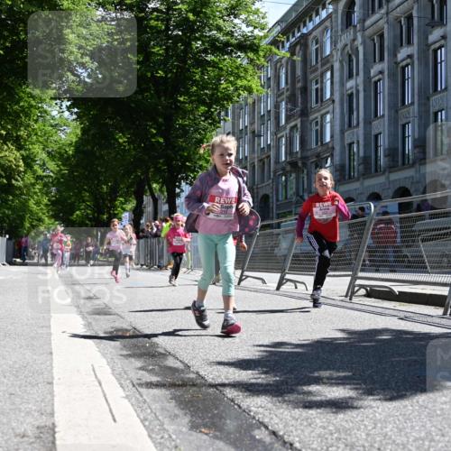 14.06.2026 - REWE Women's Run J. Mangold http://msf.ph/oto/9766699 14.06.2026 11:38:12 Ziel 150, 186, 197, 199, 210, 240, 274, 279, 297, 317, 347, 353, 371 meine-sportfotos.de