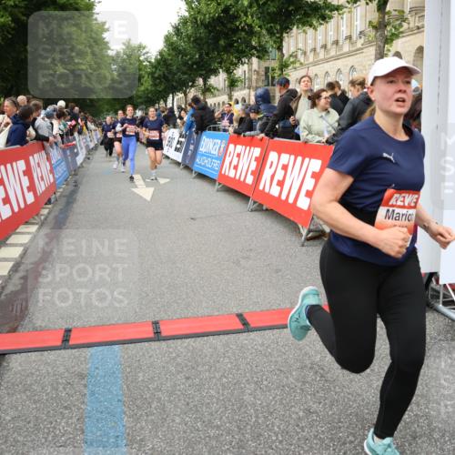 14.06.2026 - REWE Women's Run Strokosch-Dieckow http://msf.ph/oto/9766703 14.06.2026 11:01:20 Ziel 5041, 5087, 5262, 5270, 5315, 5326, 5419, 5421, 5455, 5603, 5771, 5948, 5952, 6025 meine-sportfotos.de