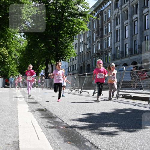 14.06.2026 - REWE Women's Run J. Mangold http://msf.ph/oto/9766729 14.06.2026 11:38:15 Ziel 150, 161, 186, 195, 197, 210, 240, 332, 347, 353, 371 meine-sportfotos.de