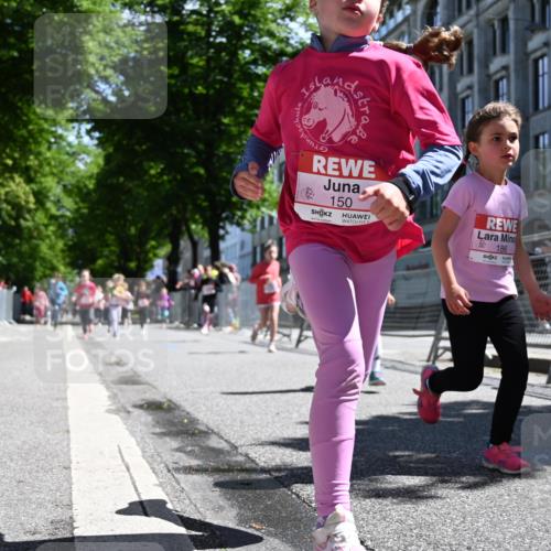 14.06.2026 - REWE Women's Run J. Mangold http://msf.ph/oto/9766753 14.06.2026 11:38:16 Ziel 150, 161, 186, 195, 197, 210, 240, 332, 347, 353, 371 meine-sportfotos.de
