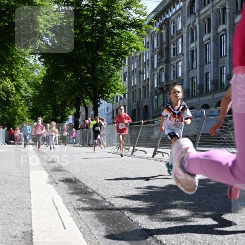 14.06.2026 - REWE Women's Run J. Mangold http://msf.ph/oto/9766757 14.06.2026 11:38:17 Ziel 150, 161, 186, 195, 197, 210, 332, 347, 349, 353, 371 meine-sportfotos.de