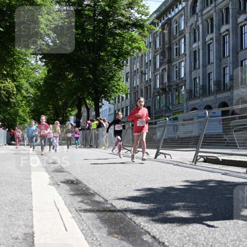 14.06.2026 - REWE Women's Run J. Mangold http://msf.ph/oto/9766767 14.06.2026 11:38:18 Ziel 134, 150, 161, 186, 195, 197, 210, 332, 347, 349, 371 meine-sportfotos.de