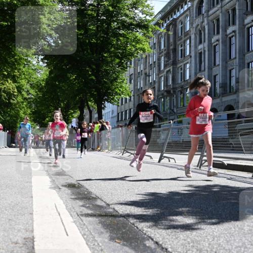 14.06.2026 - REWE Women's Run J. Mangold http://msf.ph/oto/9766783 14.06.2026 11:38:19 Ziel 134, 150, 161, 186, 195, 197, 242, 332, 347, 349, 360, 371 meine-sportfotos.de