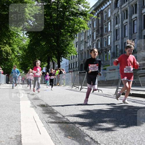 14.06.2026 - REWE Women's Run J. Mangold http://msf.ph/oto/9766785 14.06.2026 11:38:19 Ziel 134, 150, 161, 186, 195, 197, 242, 332, 347, 349, 360, 371 meine-sportfotos.de