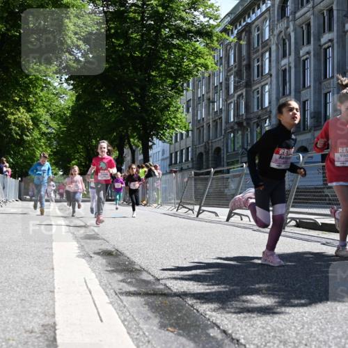 14.06.2026 - REWE Women's Run J. Mangold http://msf.ph/oto/9766788 14.06.2026 11:38:19 Ziel 134, 150, 161, 186, 195, 197, 242, 332, 347, 349, 360, 371 meine-sportfotos.de