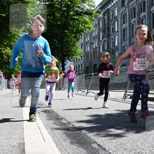 14.06.2026 - REWE Women's Run J. Mangold http://msf.ph/oto/9766821 14.06.2026 11:38:23 Ziel 109, 134, 143, 144, 161, 191, 195, 217, 242, 308, 332, 338, 349, 360 meine-sportfotos.de