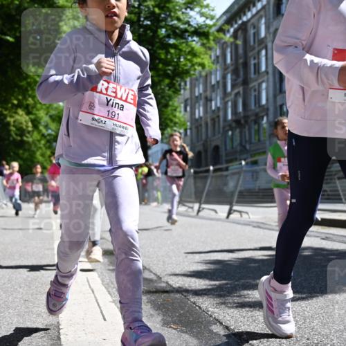 14.06.2026 - REWE Women's Run J. Mangold http://msf.ph/oto/9766875 14.06.2026 11:38:29 Ziel 109, 143, 144, 191, 213, 217, 219, 229, 230, 231, 242, 308, 338, 360 meine-sportfotos.de