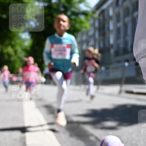 14.06.2026 - REWE Women's Run J. Mangold http://msf.ph/oto/9766881 14.06.2026 11:38:29 Ziel 109, 143, 144, 191, 213, 217, 219, 229, 230, 231, 242, 308, 338, 360 meine-sportfotos.de
