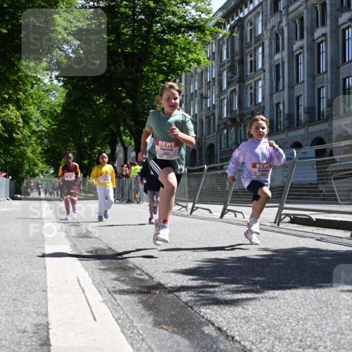 14.06.2026 - REWE Women's Run J. Mangold http://msf.ph/oto/9766935 14.06.2026 11:38:36 Ziel 147, 223, 229, 230, 231, 236, 285, 286, 287 meine-sportfotos.de