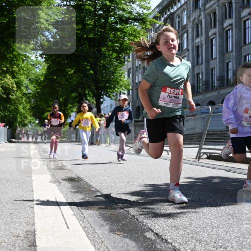 14.06.2026 - REWE Women's Run J. Mangold http://msf.ph/oto/9766942 14.06.2026 11:38:36 Ziel 147, 223, 229, 230, 231, 236, 285, 286, 287 meine-sportfotos.de