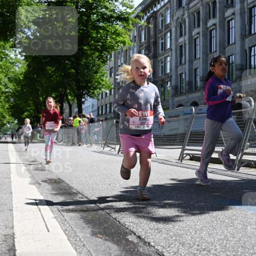 14.06.2026 - REWE Women's Run J. Mangold http://msf.ph/oto/9767000 14.06.2026 11:38:49 Ziel 115, 202, 243, 284, 291, 366 meine-sportfotos.de