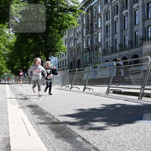 14.06.2026 - REWE Women's Run J. Mangold http://msf.ph/oto/9767038 14.06.2026 11:38:52 Ziel 202, 222, 243, 284, 291, 366 meine-sportfotos.de
