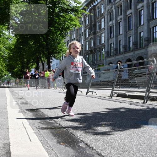 14.06.2026 - REWE Women's Run J. Mangold http://msf.ph/oto/9767040 14.06.2026 11:38:54 Ziel 218, 222, 243, 291, 366 meine-sportfotos.de