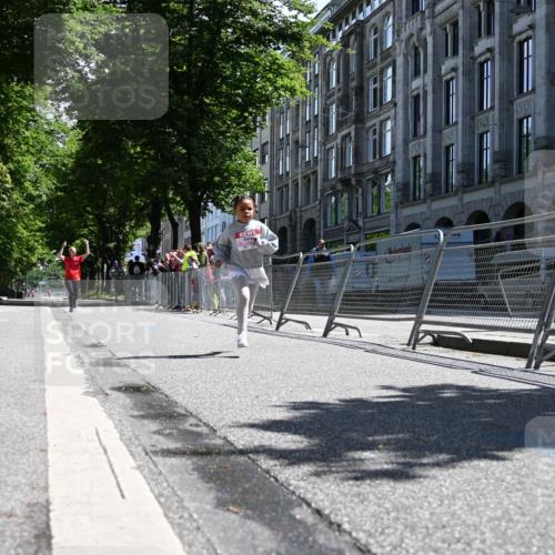 14.06.2026 - REWE Women's Run J. Mangold http://msf.ph/oto/9767076 14.06.2026 11:39:17 Ziel 118 meine-sportfotos.de