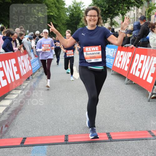 14.06.2026 - REWE Women's Run Strokosch-Dieckow http://msf.ph/oto/9767322 14.06.2026 11:00:48 Ziel 5193, 5328, 5440, 5486, 5716, 5764, 5883, 5894, 6055, 6061 meine-sportfotos.de