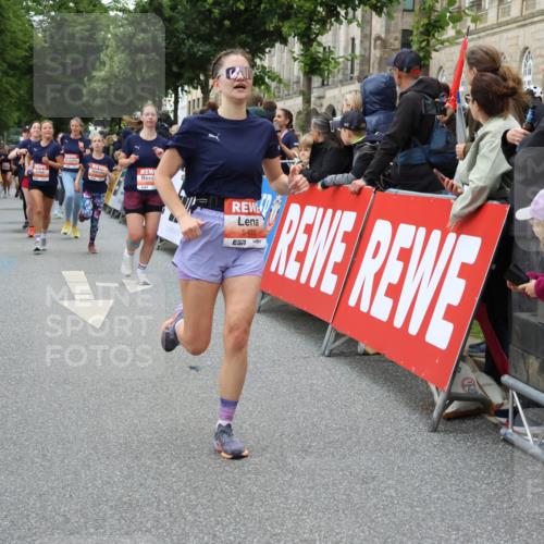 14.06.2026 - REWE Women's Run Strokosch-Dieckow http://msf.ph/oto/9767917 14.06.2026 11:00:24 Ziel 5143, 5233, 5284, 5322, 5403, 5691, 5692, 5792, 5930, 5954, 6019 meine-sportfotos.de